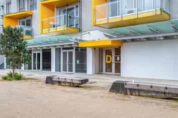 Retail Available For Sale/Lease