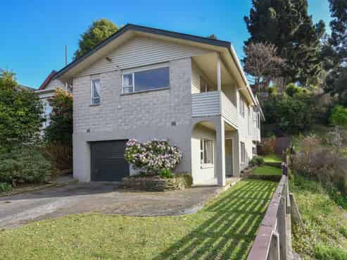 30 Leckhampton Court, Clyde Hill