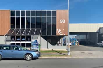 AFFORDABLE FIRST FLOOR OFFICE