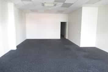 PRIME OFFICE OR RETAIL IN ROYAL OAK