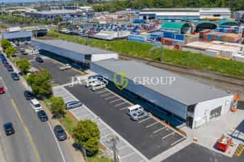 Brand New Retail Unit - Motivated Landlord