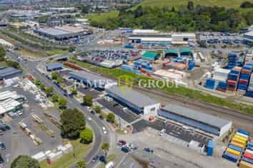 Brand New Retail Unit - Motivated Landlord