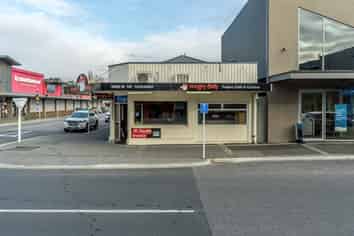 Prominent Corner Profile