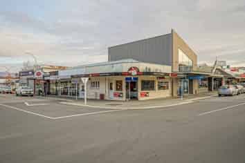 Prominent Corner Profile