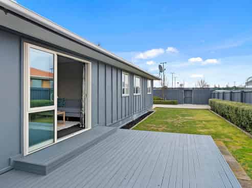 1/182 Breezes Road, Aranui