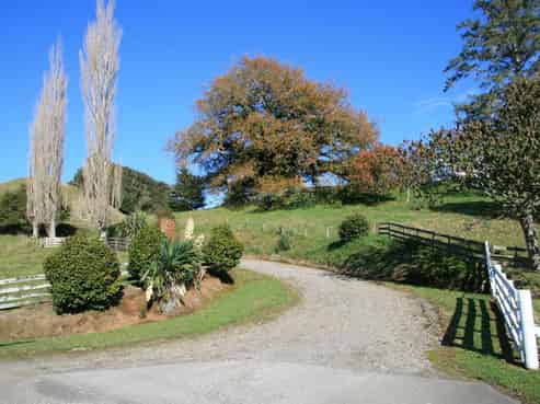 645 Douglas Road, Douglas