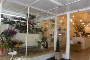 Retail on the hill - For Lease