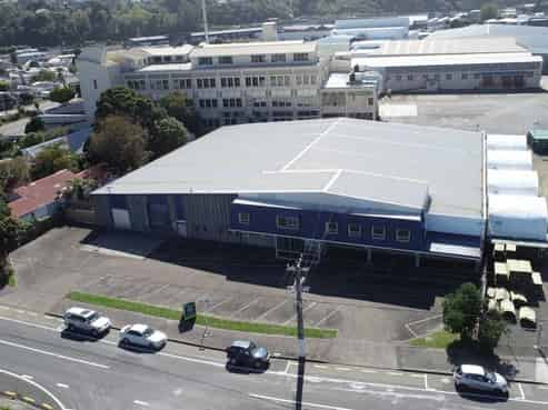 Functional + bulky in Petone