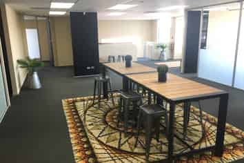 BLENHEIM ROAD OFFICE 225 M2