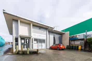 Incentives Available - Superb Takapuna Warehouse