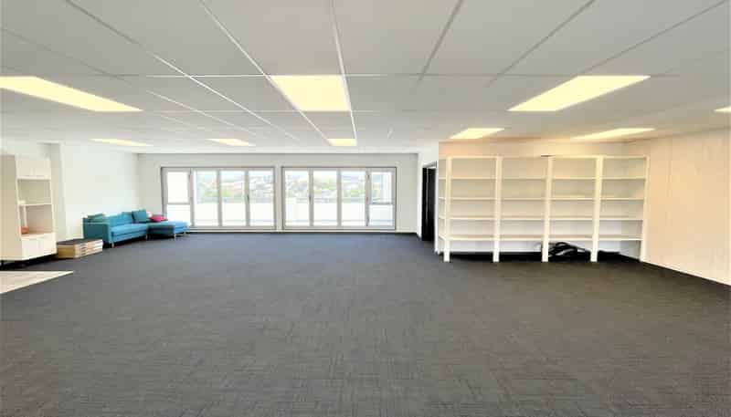 353 New North Road, Kingsland