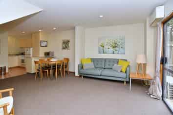 40 Picton Avenue, Riccarton