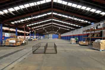 LARGE SEAVIEW / GRACEFIELD WAREHOUSE