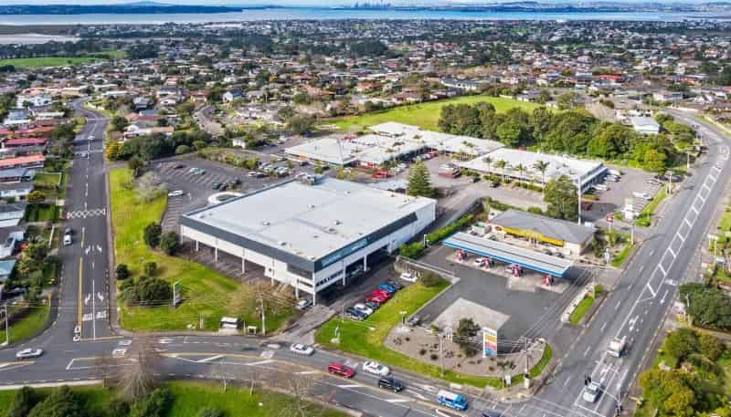 138-144 Royal Road, Massey