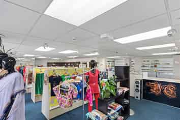 Vendor Has to Sell - No Plan B!!