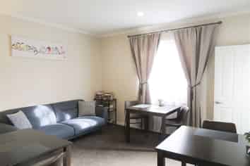 6 Unit (Investment) Property