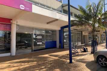 PRIME LOCATION NEAR OREWA BEACH