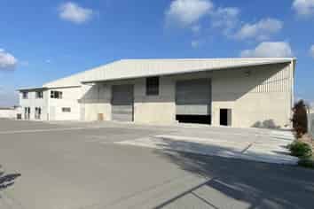 1,509m2* Modern High Stud Warehouse/Office