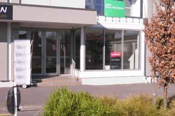 Sunny Street Frontage Retail Opportunity