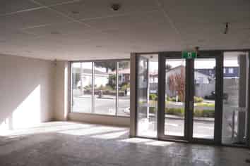 Sunny Street Frontage Retail Opportunity