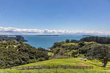 3 Tamihana Road, Onetangi