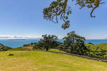 3 Tamihana Road, Onetangi