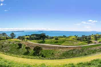 2 Tukere Lane, Onetangi