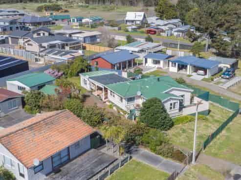 35 Ruanui Street, Himatangi Beach