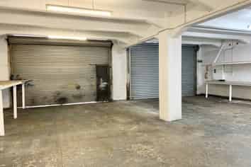 Grey Lynn Warehouse with Industrial Office