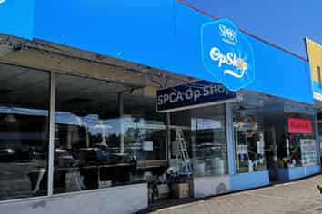 Quality retail in Birkenhead