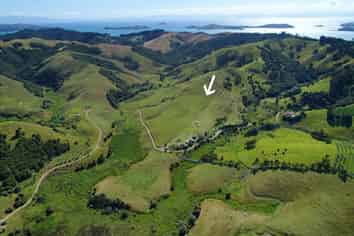 521 Orapiu Road, Waiheke Island