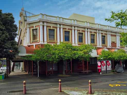 Offices in Outstanding Location!