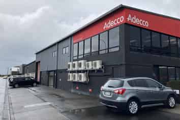 Prime Location in the Petone Precinct