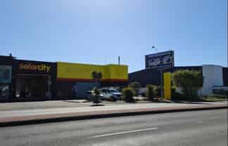 Blenheim Road garage/workshop opportunity