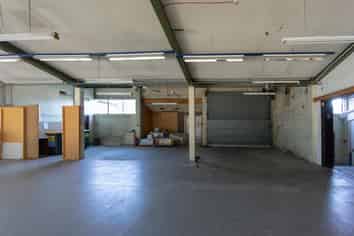 Large Industrial Space FOR LEASE