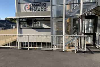 LOCATION, SIZE & PARKING – ALL SORTED