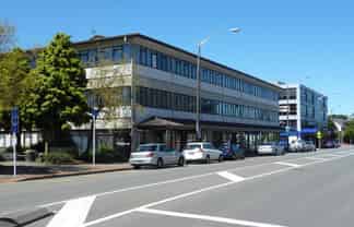 Opposite Westfield - Bloomfield Terrace. Lower Hu