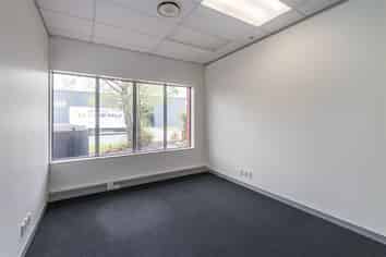 Sanctuary on the Estuary - Plenty of Parking!