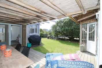 359 Tangiora Avenue, Whangapoua