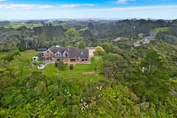 307 Duck Creek Road, Stillwater