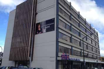 205m² give or take of Good Quality Office Space - 