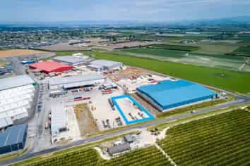 Design Build in Prime Location