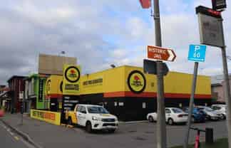 Lincoln Road garage/workshop opportunity