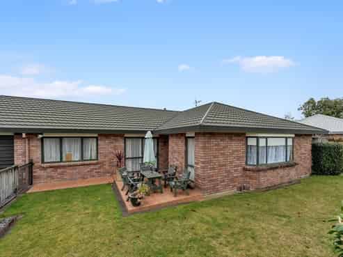 48 Forth Crescent, Glenview