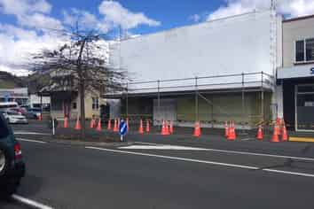 City Office/Retail Lease