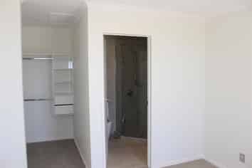 5/1 Aperira Lane, Wiri