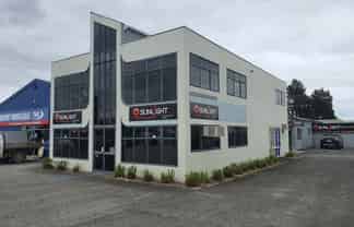 High profile office/showroom