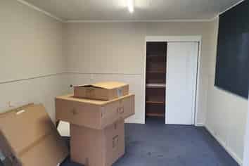 High profile office/showroom