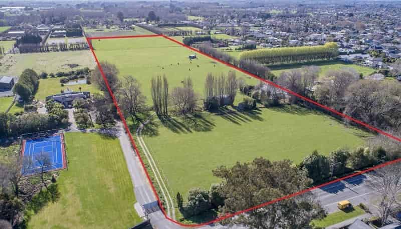 544 Harewood Road, Harewood