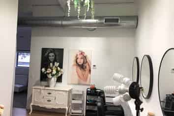 75M2 UPSTAIRS OFFICE ON KING